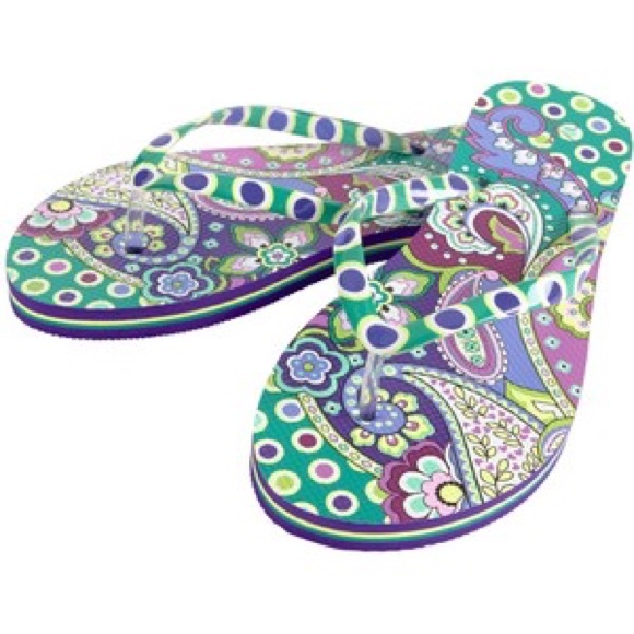 Vera Bradley Shoes - Vera Bradley paisley flip flops 9/10